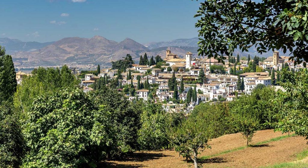 Andalusie-en-dan-vooral-de-steden-is-een-gebied-waar-wij-van-goMICE-steeds-vaker-groepsreizen-naar-verzorgen.-Ontdek-in-dit-blog-meer-over-groepsreis-naar-Andalusie