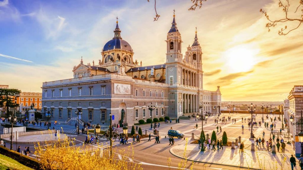 Inspectiereis Madrid: op zoek naar verborgen parels in de Spaanse hoofdstad!